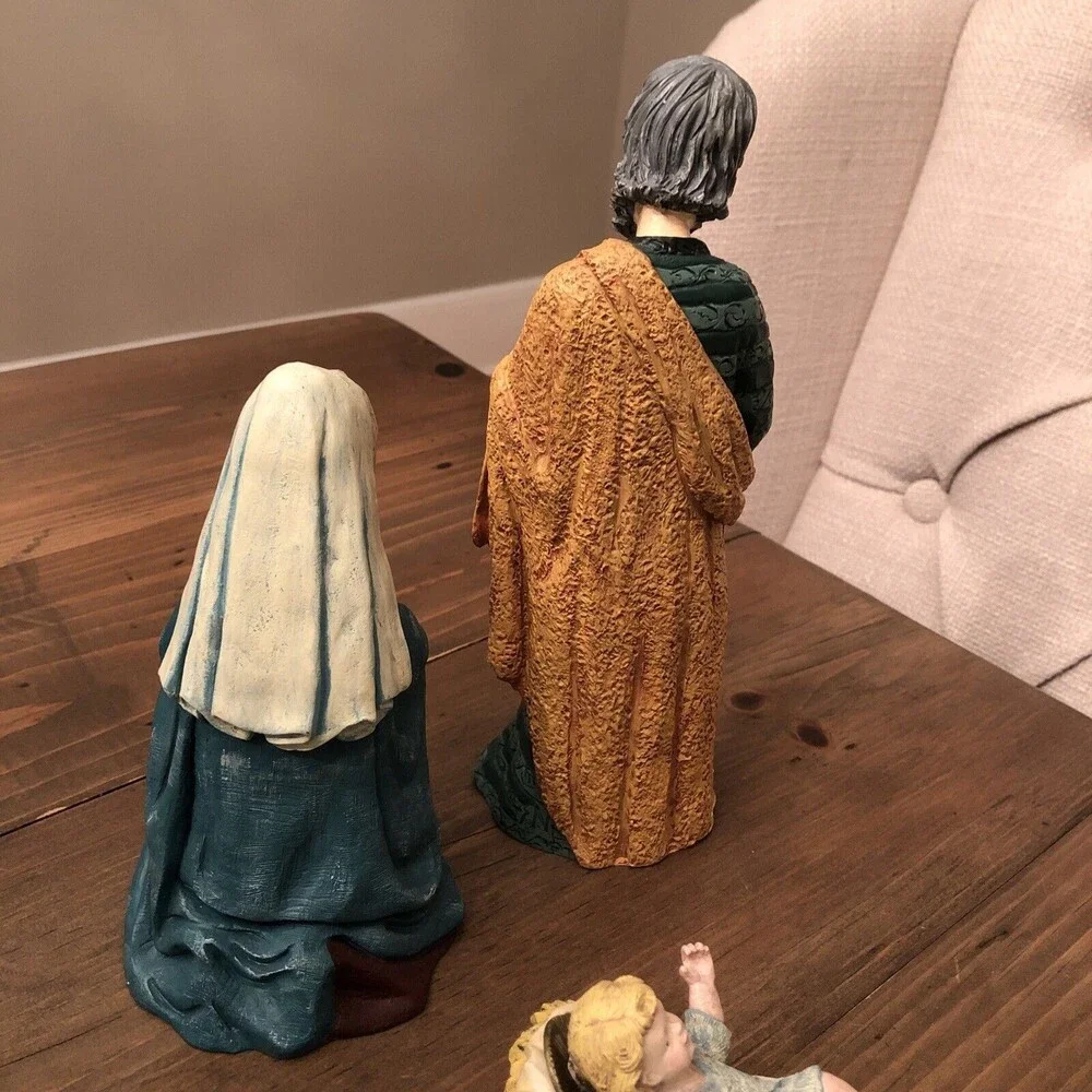 VINTAGE FLAMBRO RENAISSANCE NATIVITY RESIN JOSEPH MARY JESUS FIGURINES 1991
